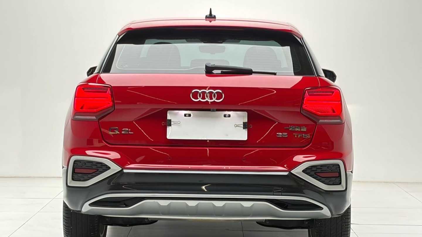 Audi 2022 Q2L 35 TFSI Enterprising Elegant Type