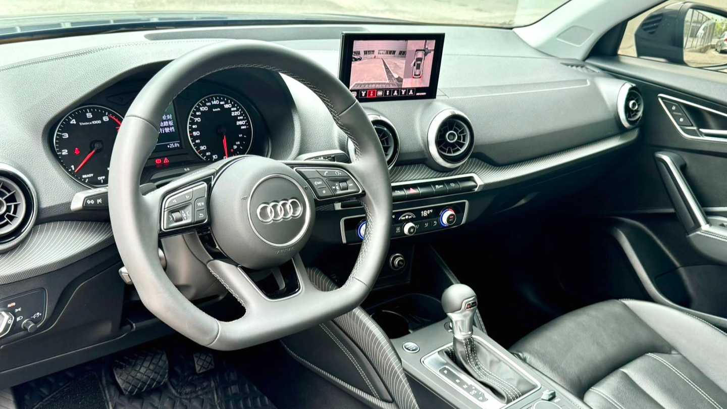 Audi 2024 Q2L 35 TFSI Fashion Dynamic Type