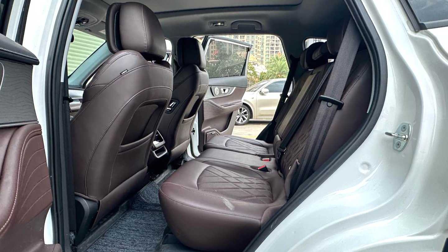 Chery 2024 Tiggo 8PLUS Champion Edition 390TGDI DCT Luxury Edition 7-seater