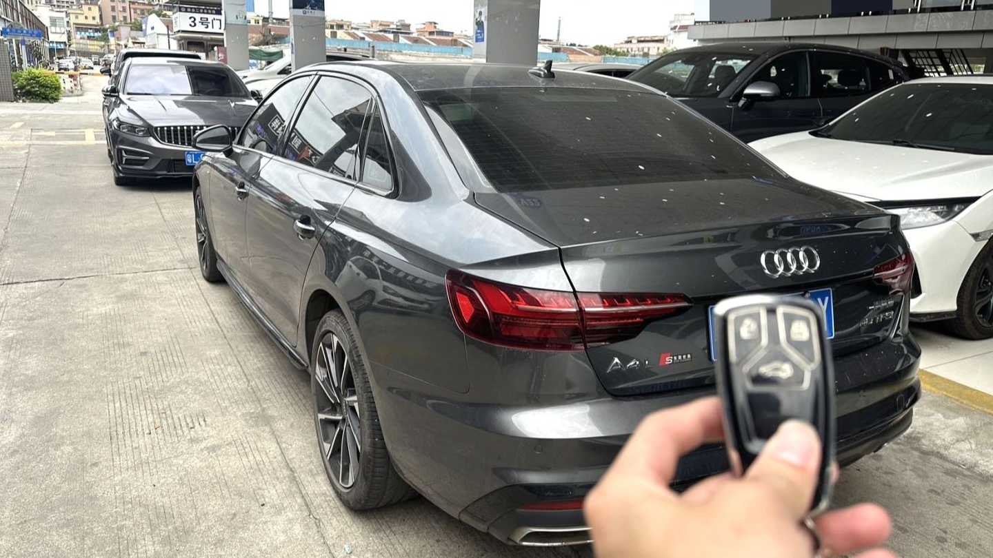 Audi 2023 A4L 40 TFSI Luxury Dynamic Model