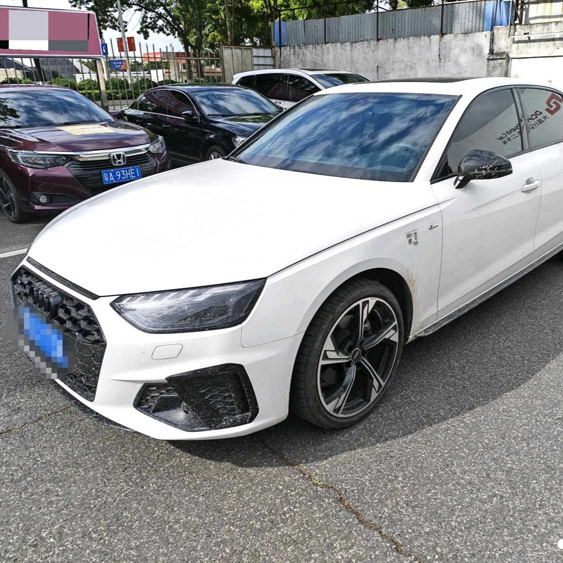 Audi 2024 A4L 40 TFSI Luxury Dynamic Edition (Starry Night Edition) سيارة مستعملة