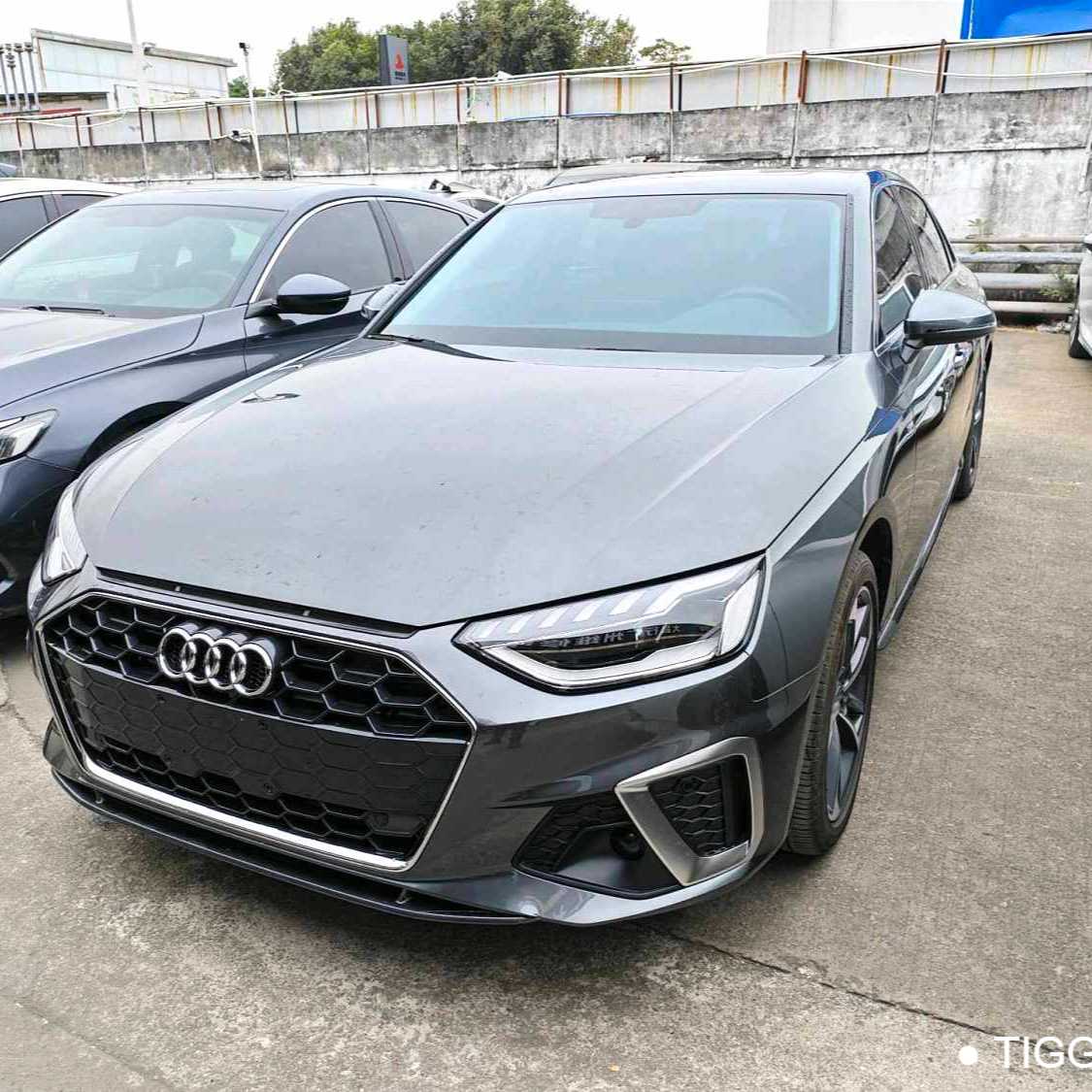 Audi 2025 A4L 2 million Yuexiang 40 TFSI stylish and dynamic vehicles سيارة مستعملة