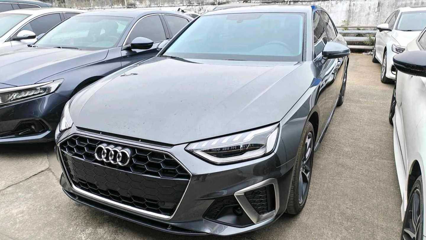 Audi 2025 A4L 2 million Yuexiang 40 TFSI stylish and dynamic vehicles