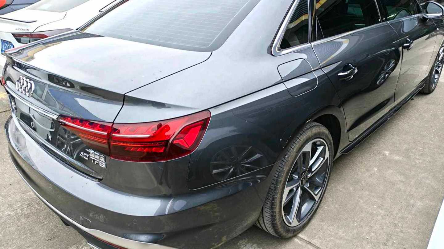 Audi 2025 A4L 2 million Yuexiang 40 TFSI stylish and dynamic vehicles