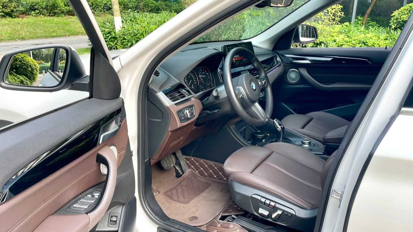 BMW 2022 X1 SDrive25Li Leading Type