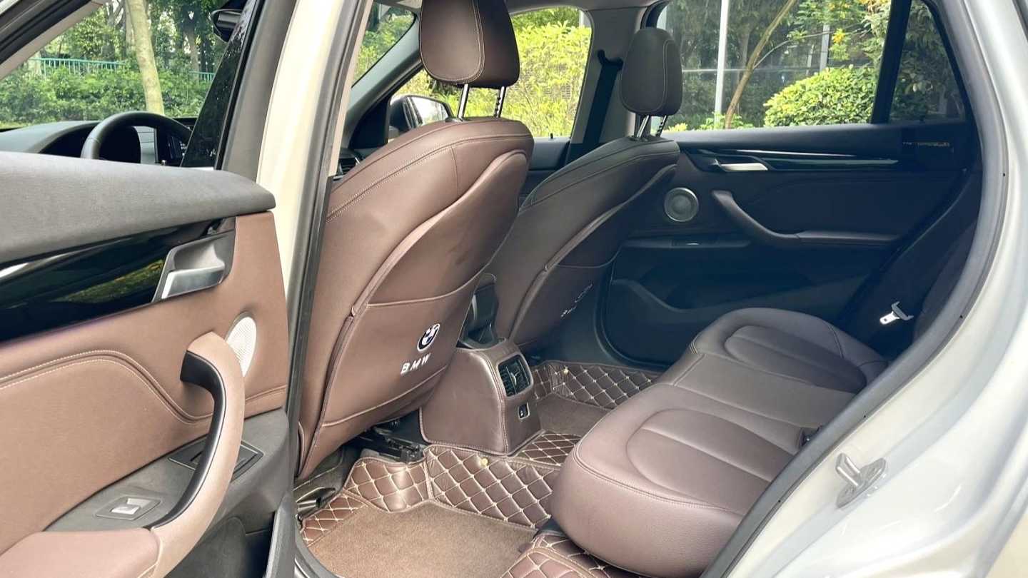 BMW 2022 X1 SDrive25Li Leading Type