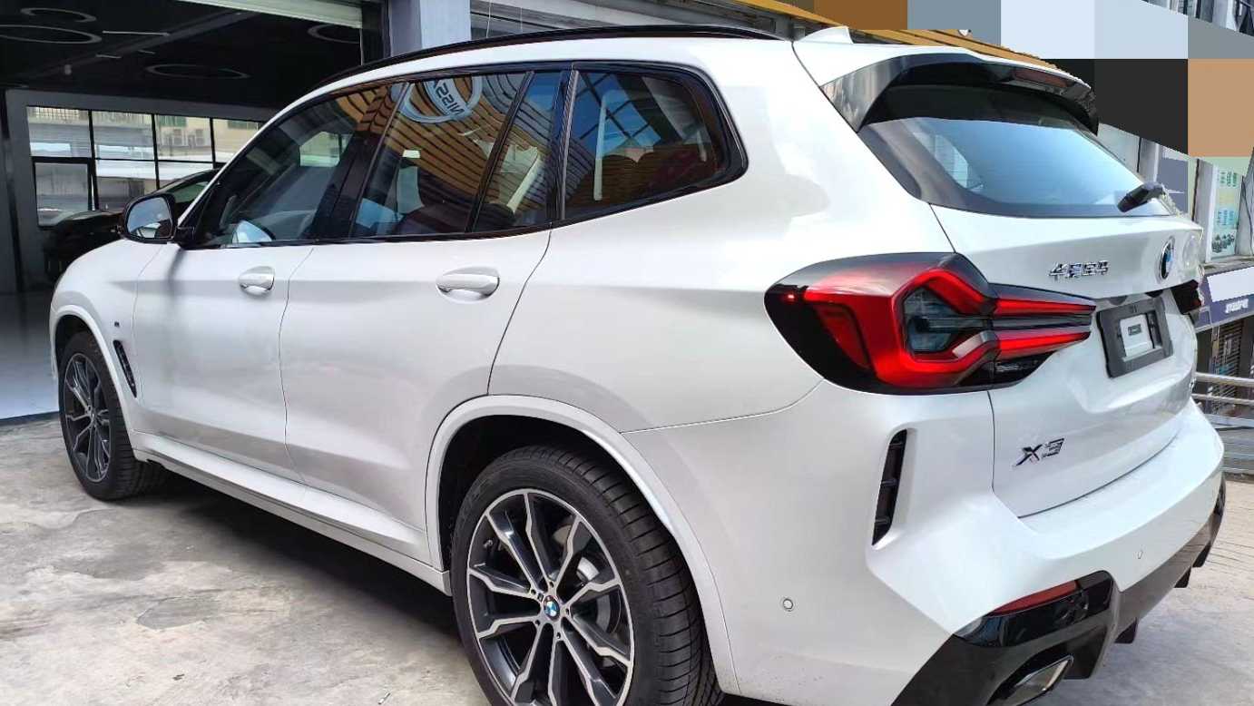 BMW 2023 X3 XDrive30i Leading M Night Set