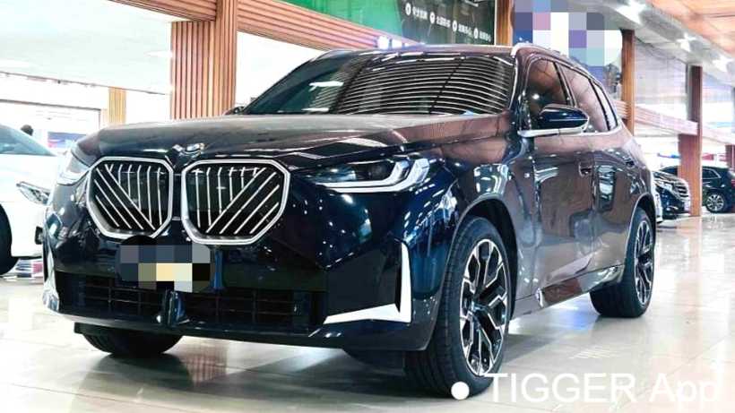 BMW 2025 X3 XDrive30i Leading M Sport Package