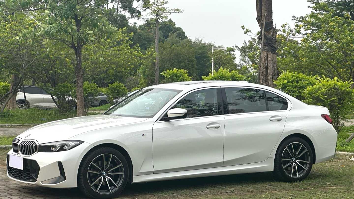 BMW 2023 3 Series 320Li M Sports Package
