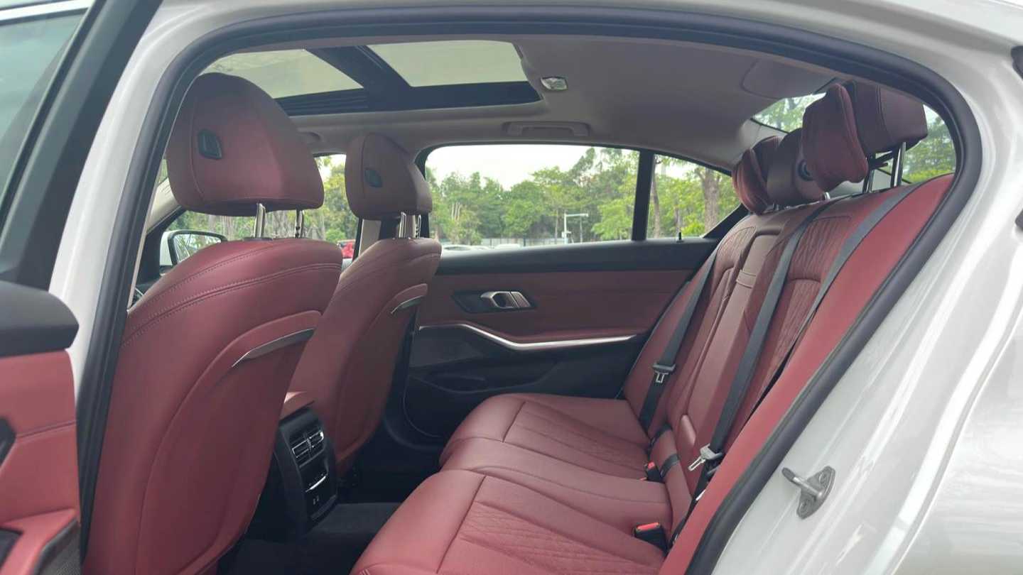 BMW 2023 3 Series 320Li M Sports Package