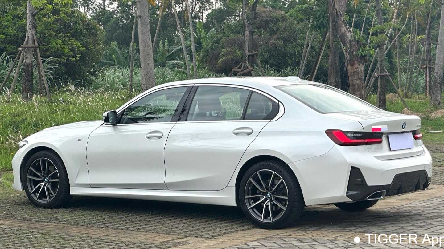BMW 2023 3 Series 320Li M Sports Package