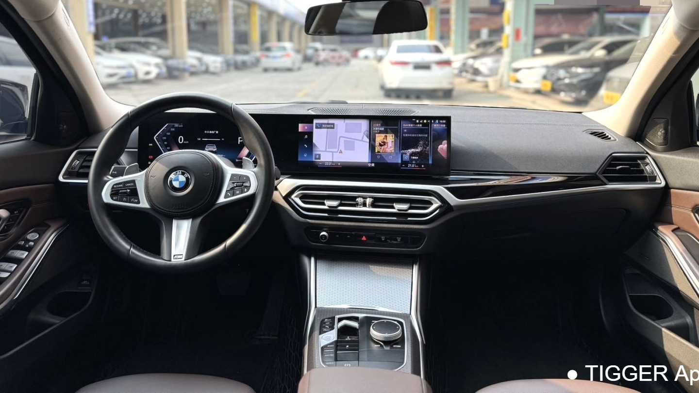 BMW 2023 3 Series 325Li M Sports Night Set