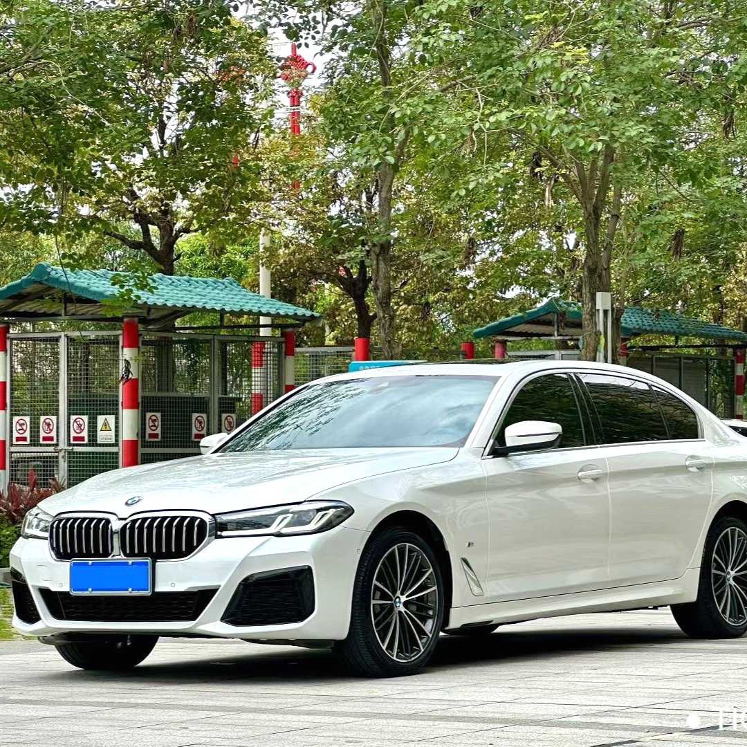 BMW 2023 5 Series Upgraded 530Li Leading Model M Sport Set سيارة مستعملة