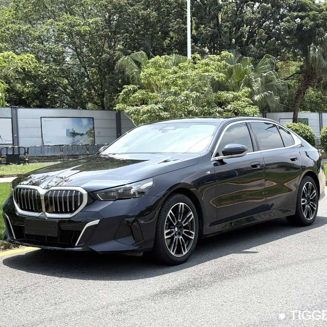 BMW 2025 5 Series 525Li M Sports Package سيارة مستعملة