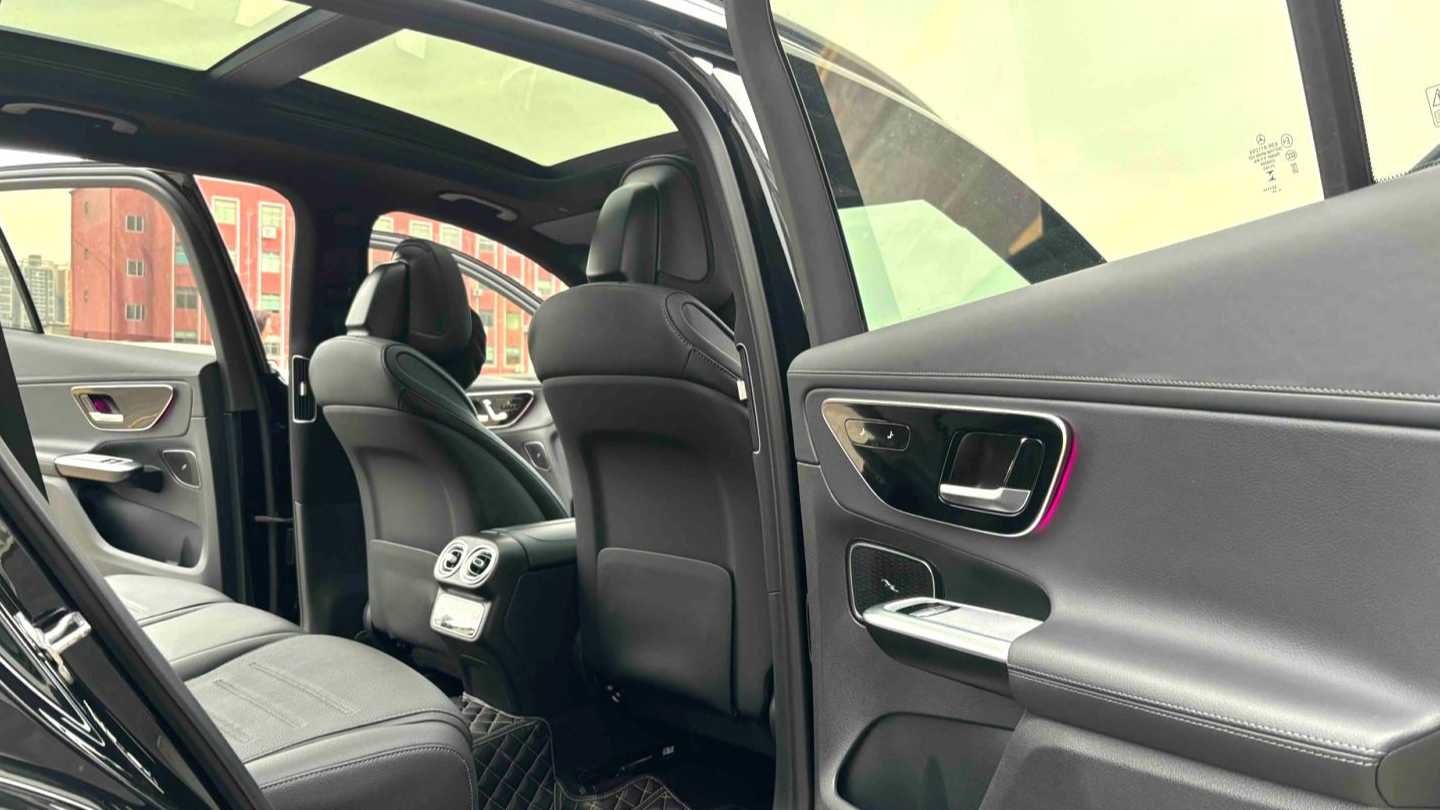 Benz 2023 GLC GLC 300 L 4MATIC Dynamic 7-seater