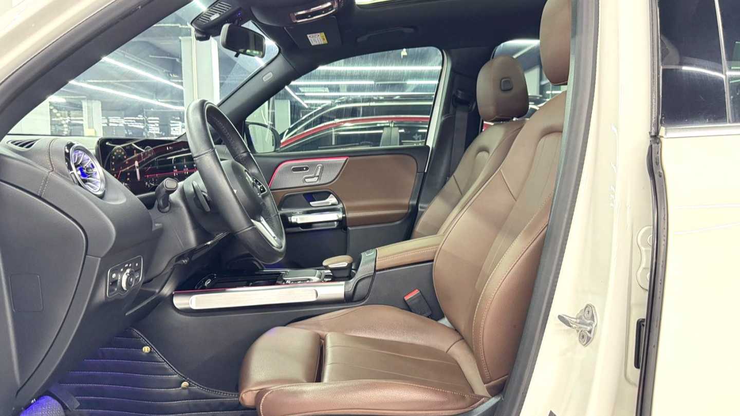 Benz 2023 GLB GLB 220 Fashion Model