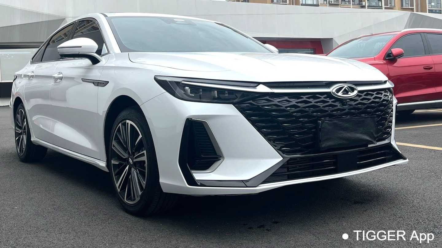 Chery 2022 ARRIZO 8 1.6T DCT Yi