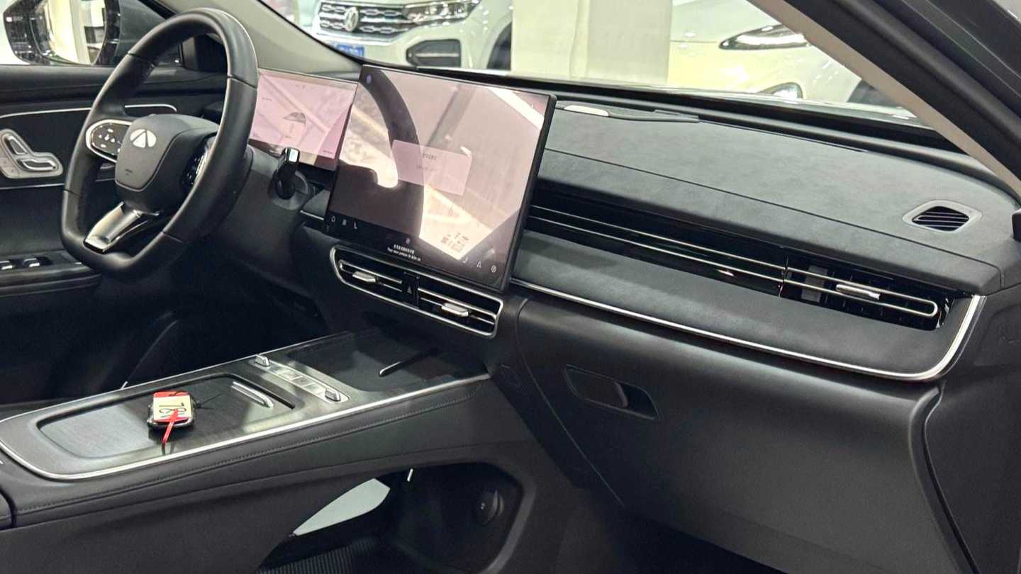 FULWIN 2025 A8L 1.5TGDI 145km Luxury Model