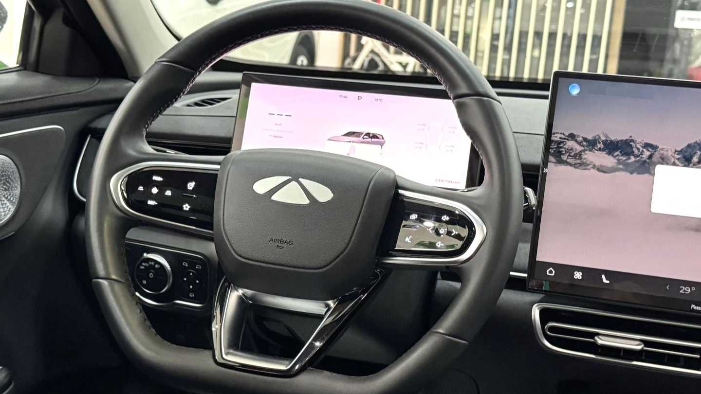 FULWIN 2025 A8L 1.5TGDI 145km Luxury Model
