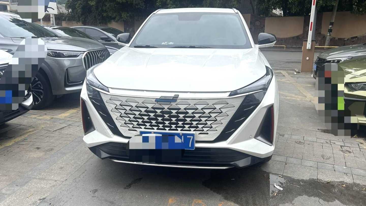 OSHAN 2023 Z6 Blue Whale 1.5T DCT Intelligent Prestige Type