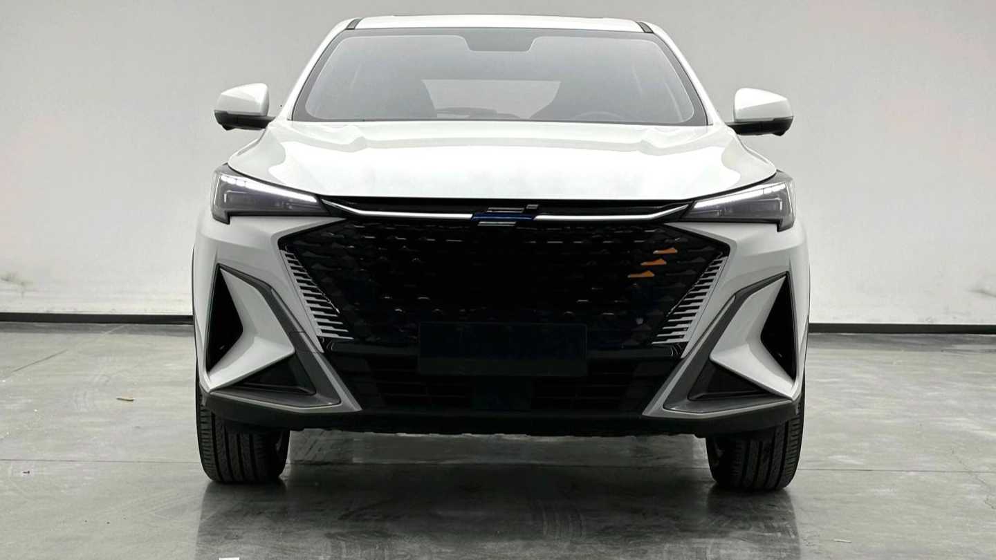 OSHAN 2023 X5 1.5T DCT Enjoyment Type