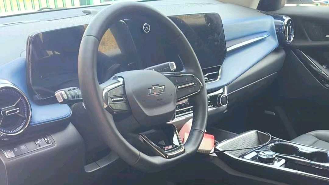 CHEVROLET 2024 EQUINOX 102km RS Ultimate Edition