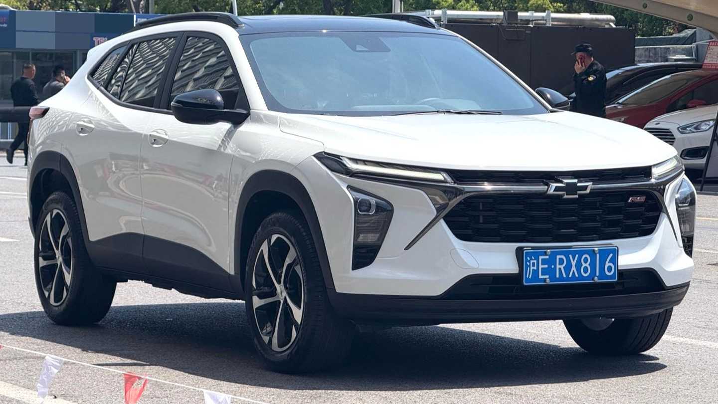 CHEVROLET 2022 SEEKER 1.5T CVT RS Bee Tide Edition