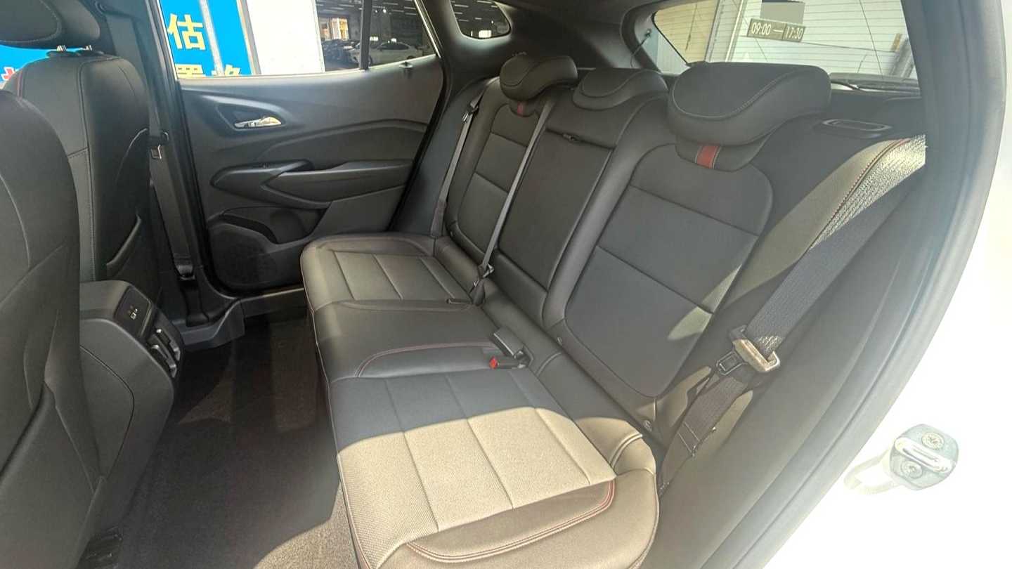 CHEVROLET 2022 SEEKER 1.5T CVT RS Bee Tide Edition