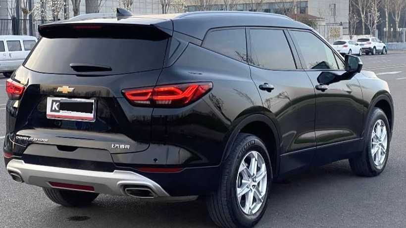 CHEVROLET 2023 BLAZER Light Hybrid 650T Edition
