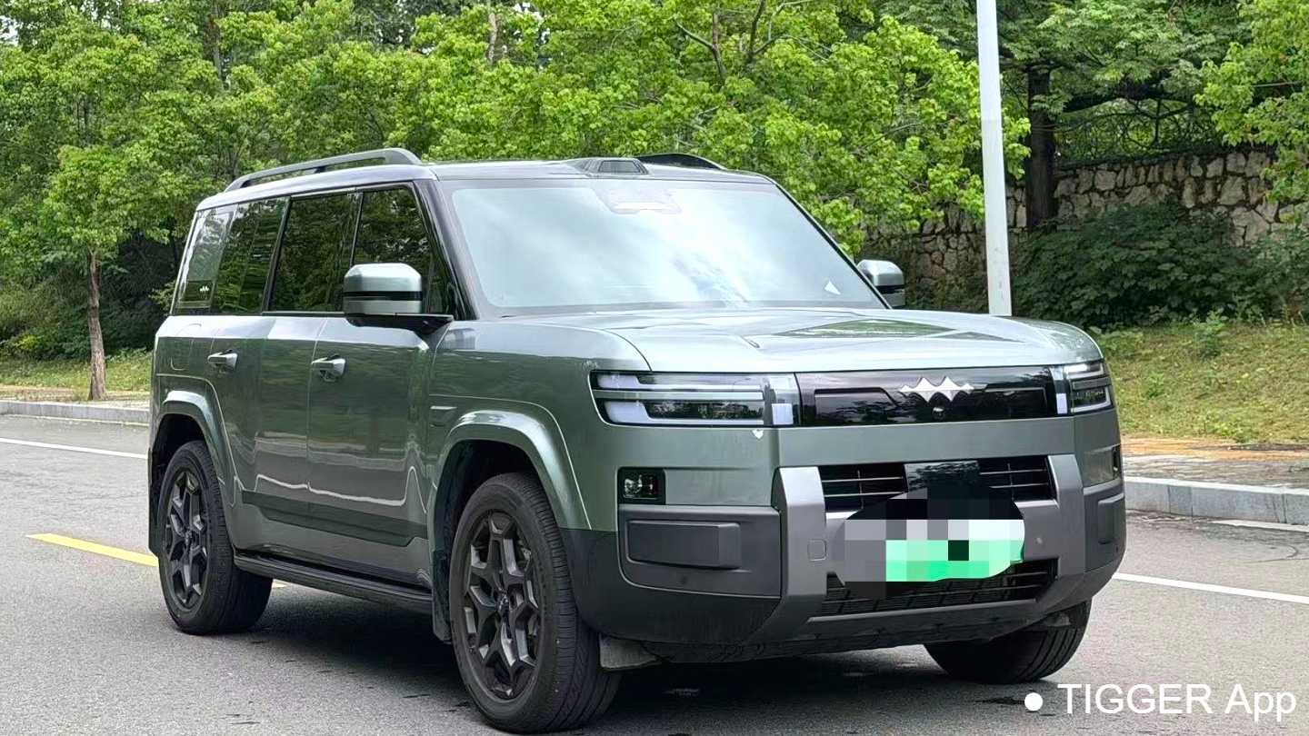 Formula Leopard‌ 2025 T7 190KM 4WD Ultra Edition