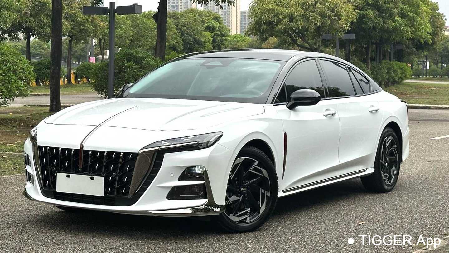 Hong Qi 2023 H6 2.0T Zhiyi Edition