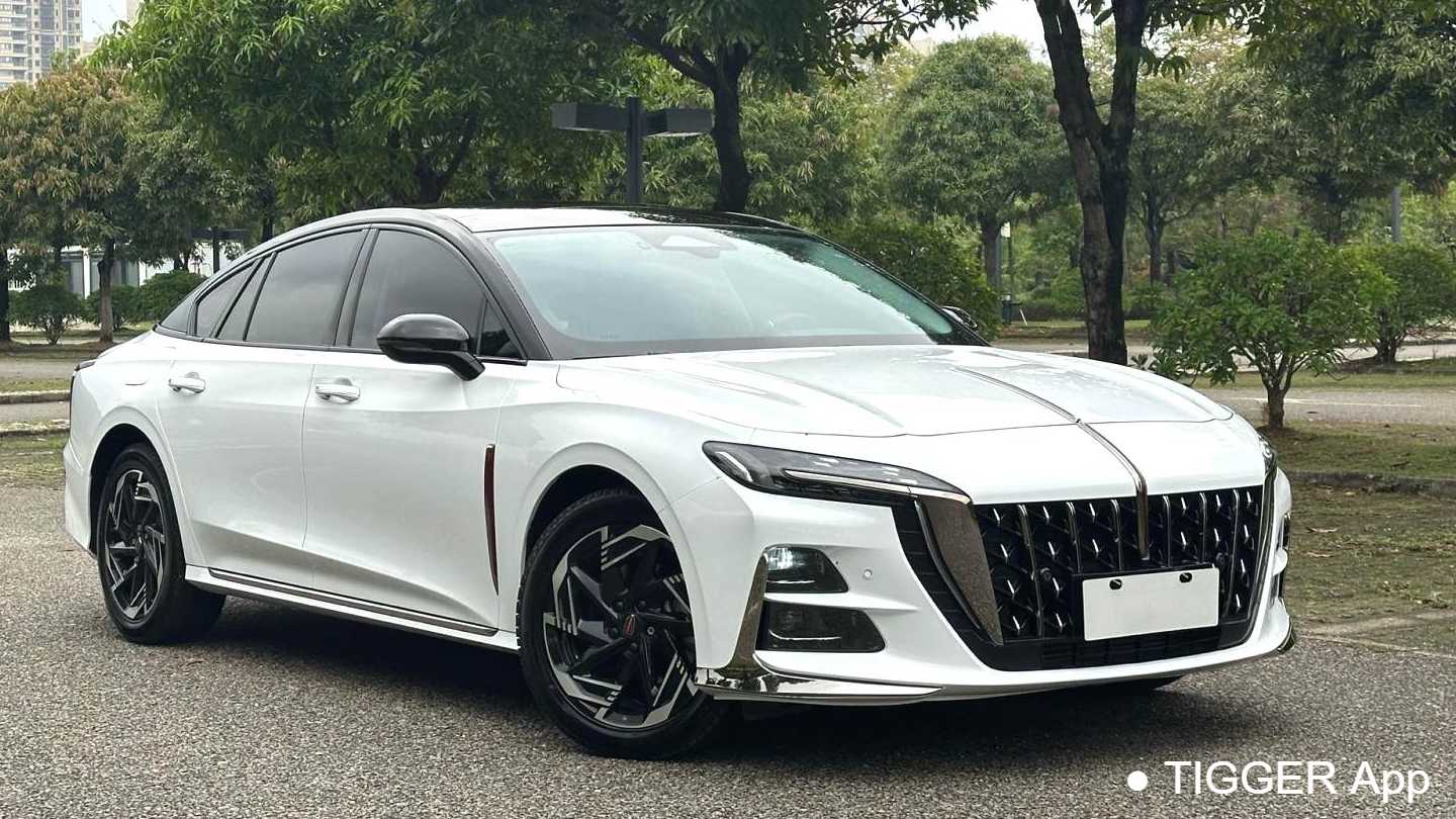 Hong Qi 2023 H6 2.0T Zhiyi Edition