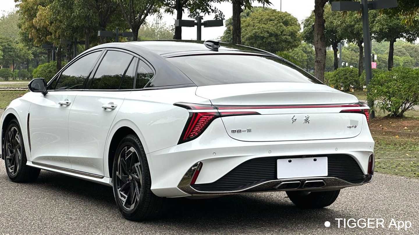 Hong Qi 2023 H6 2.0T Zhiyi Edition