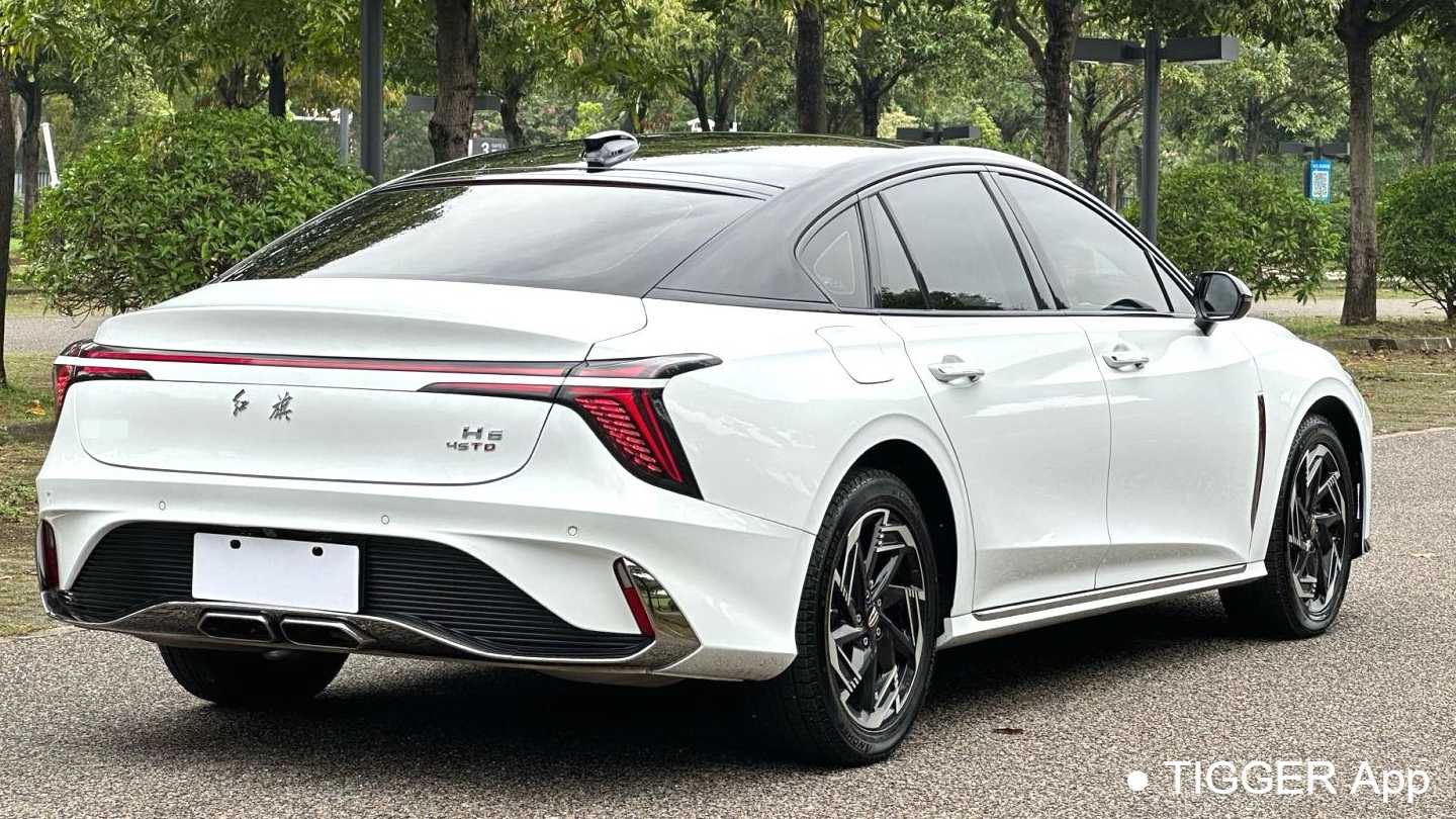 Hong Qi 2023 H6 2.0T Zhiyi Edition