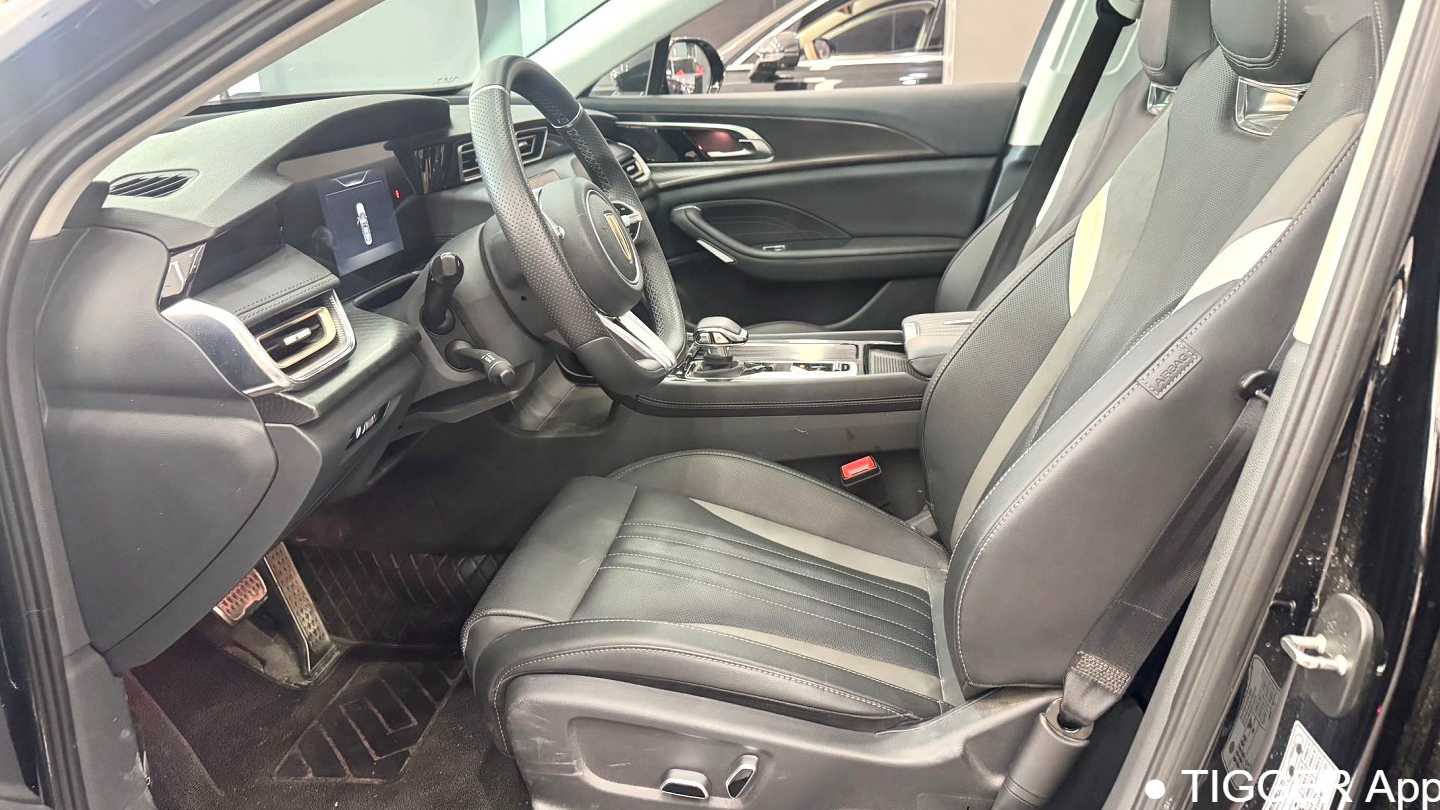 Hong Qi 2023 H6 2.0T Zhimei Edition