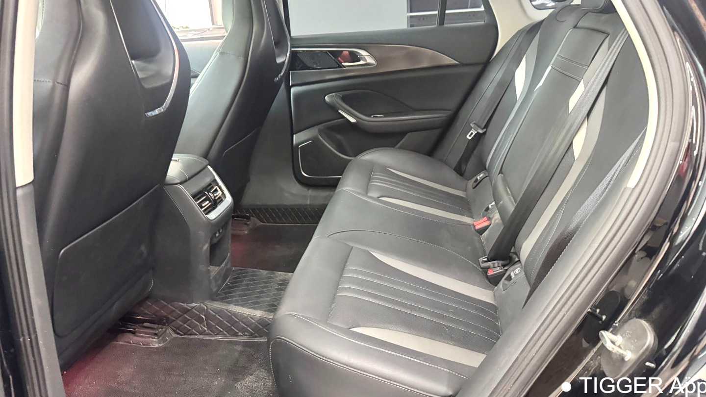 Hong Qi 2023 H6 2.0T Zhimei Edition
