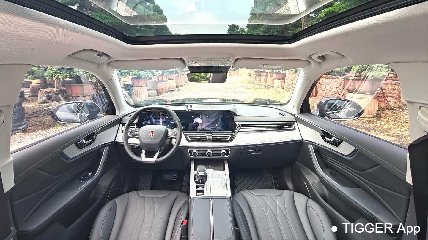 Hong Qi 2025 HS5 2.0T 2WD Flagship Pro Edition