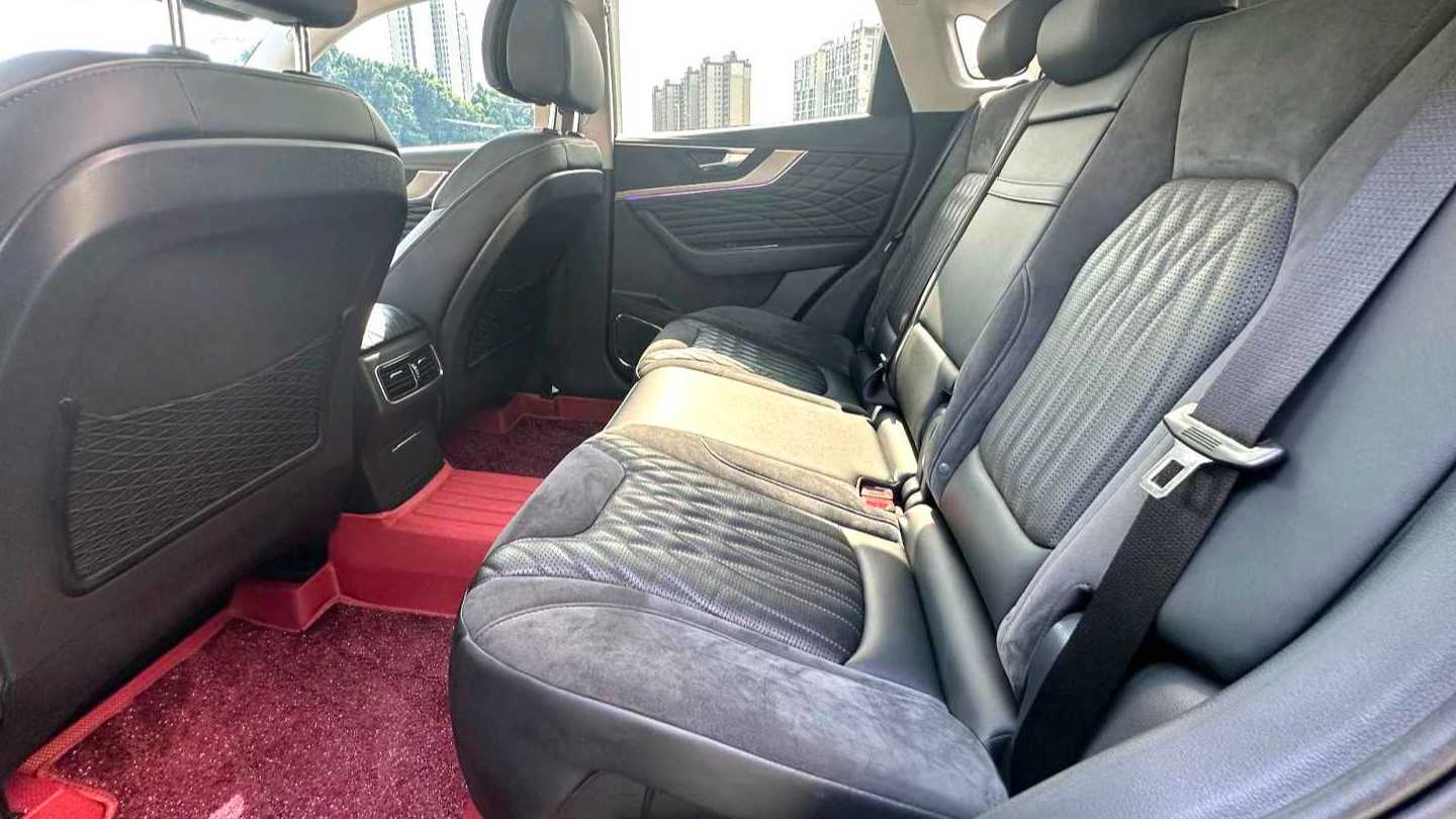 Hong Qi 2022 HS5 2.0T Zhilian Flag Enjoyment Edition