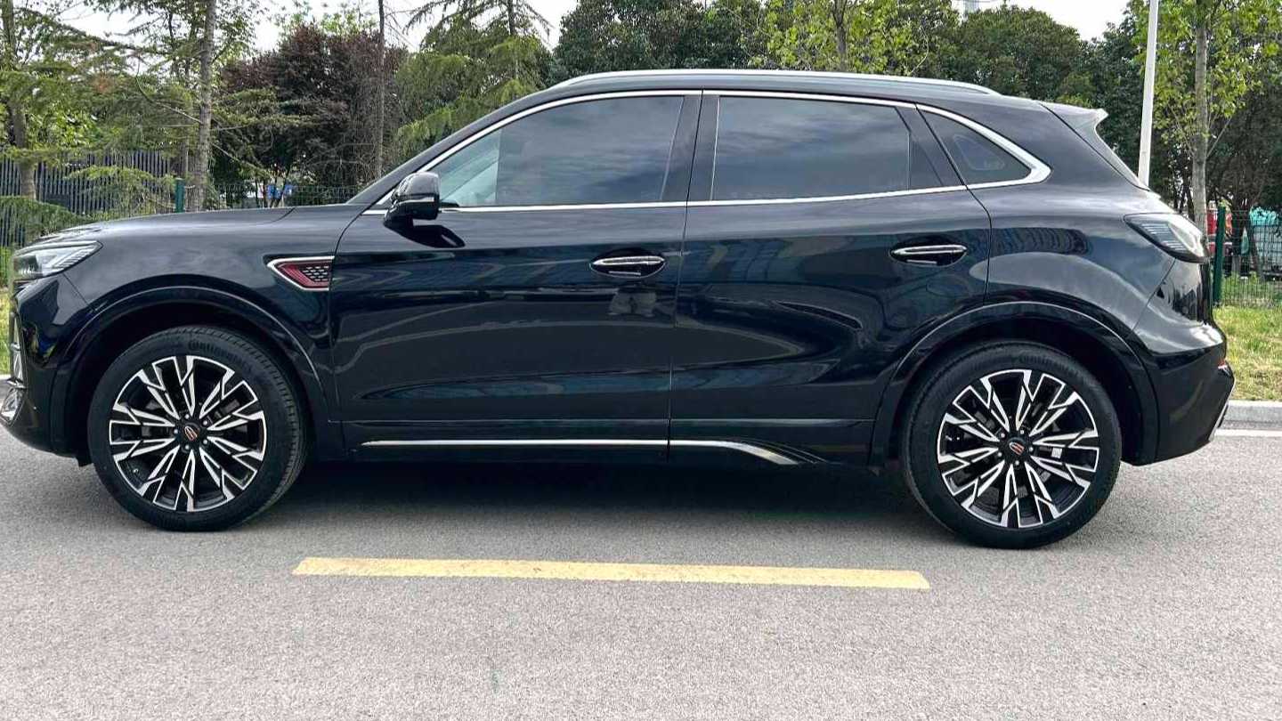Hong Qi 2023 HS5 2.0T 4WD Flagship Pro Edition