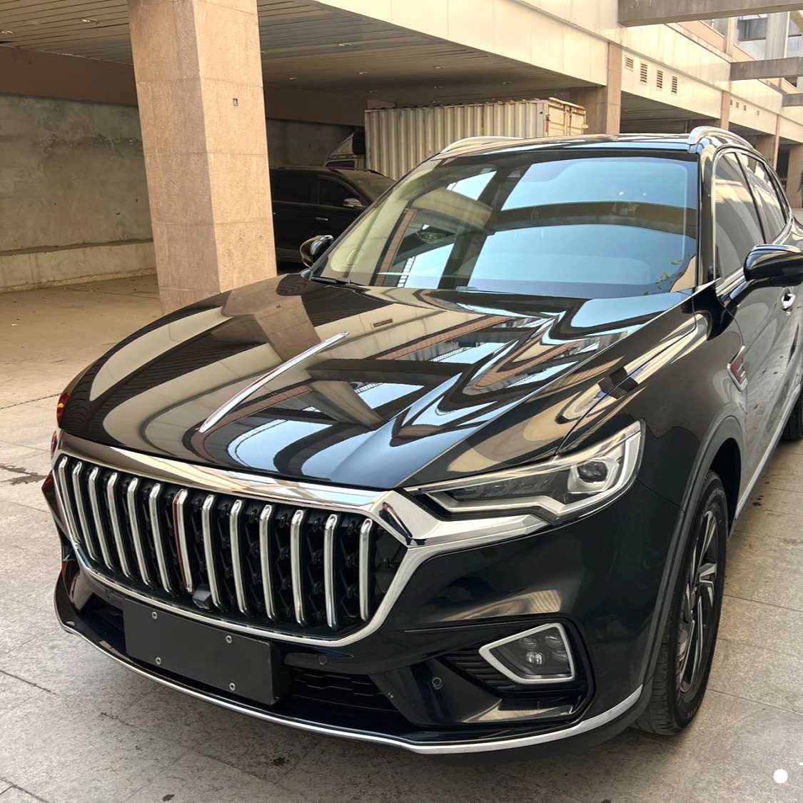 Hong Qi 2022 HS5 2.0T Zhilian Flag Enjoyment Edition سيارة مستعملة