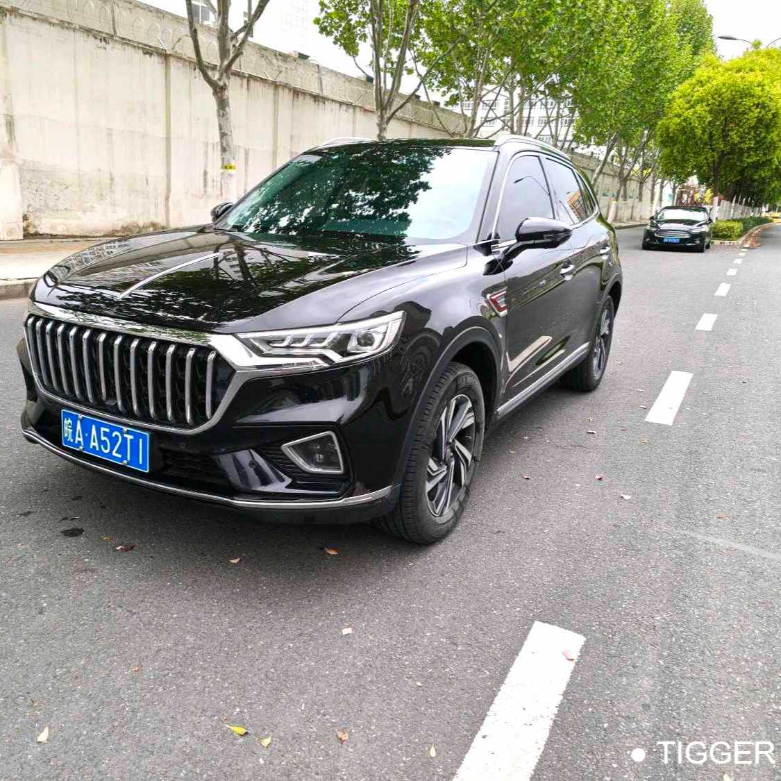 Hong Qi 2022 HS5 2.0T Zhilian Flag Enjoyment Edition سيارة مستعملة