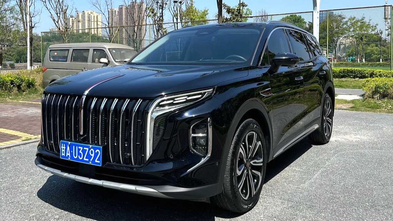 Hong Qi 2023 HS7 2.0T AT 4WD Flag collar version with seven seats