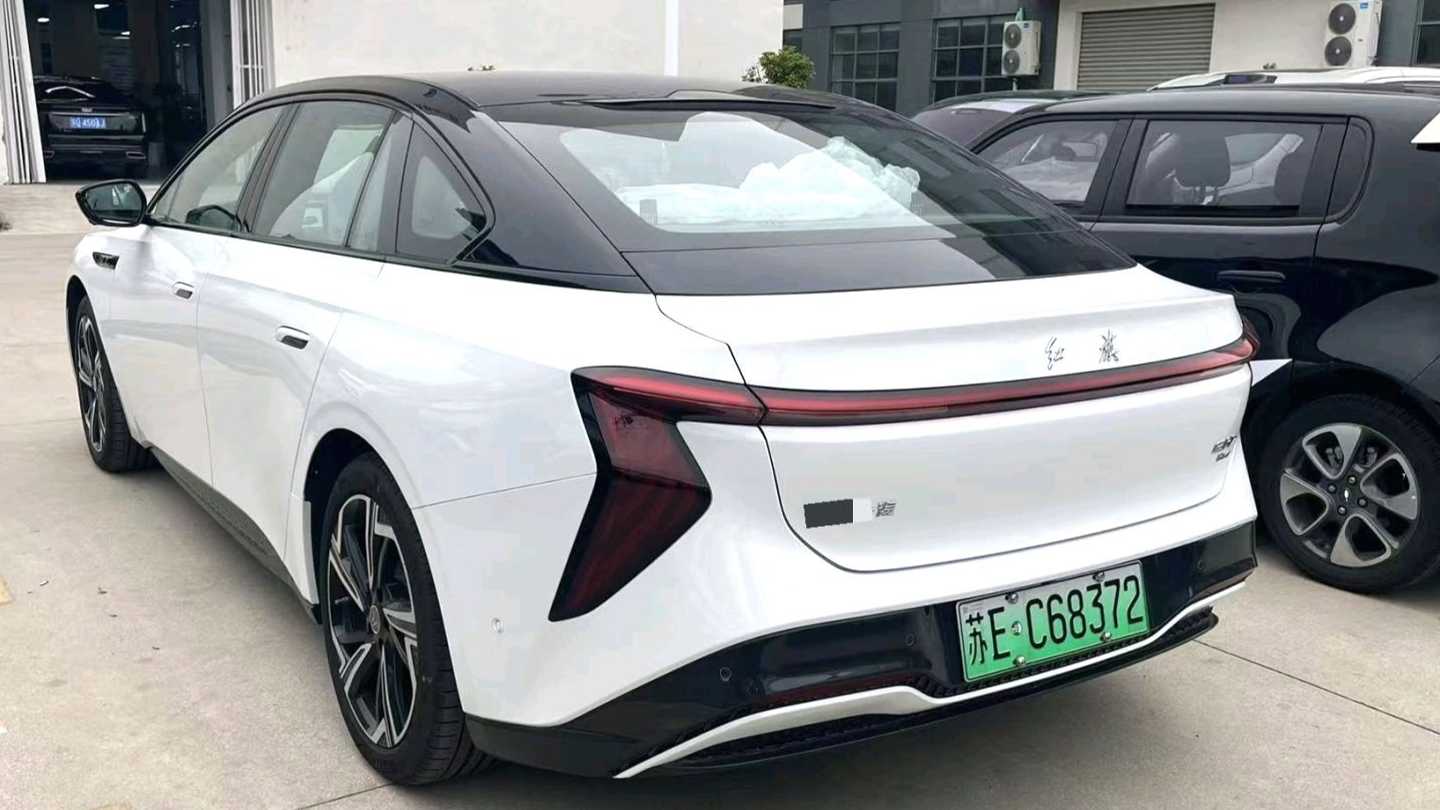 Hong Qi 2024 EH7 640 Pro+4WD version