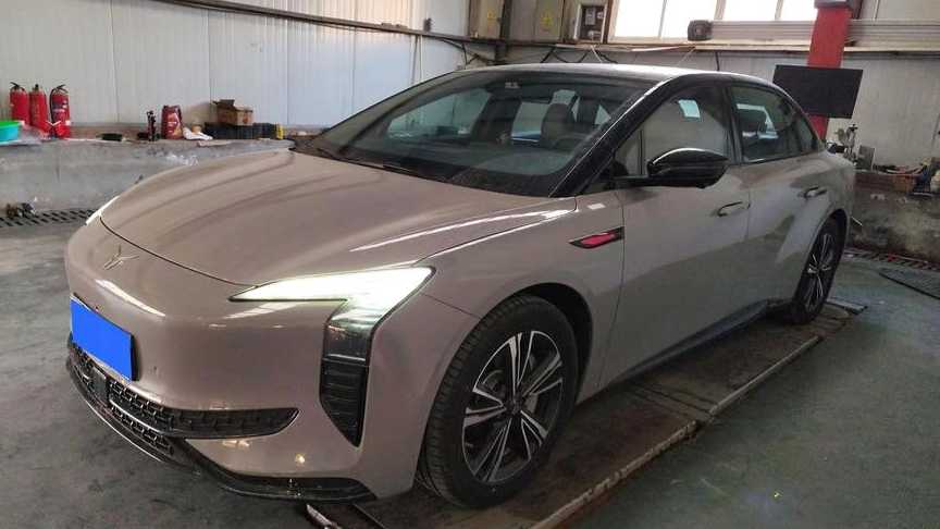 Hong Qi 2024 EH7 690 Pro Honor Edition