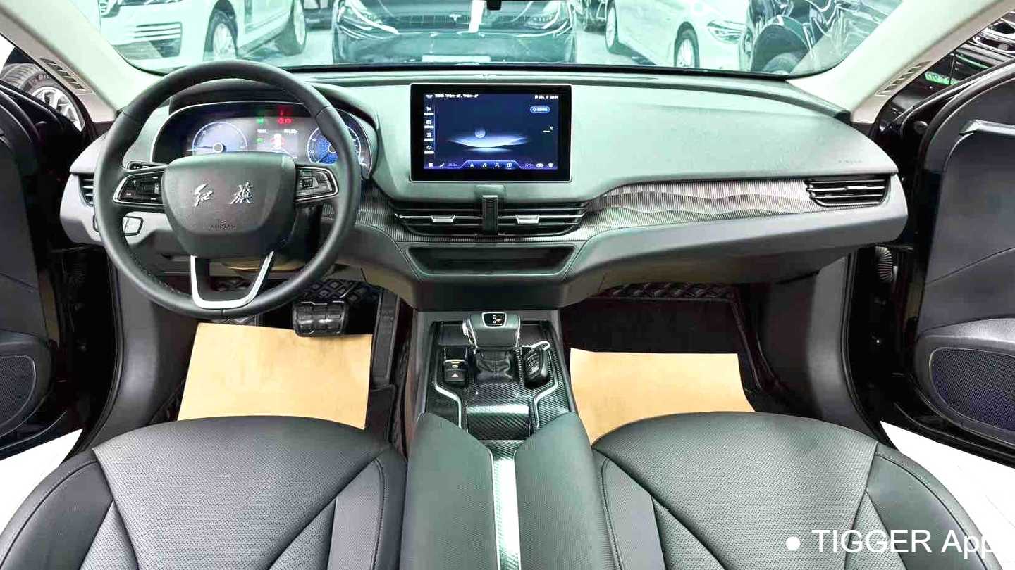 Hong Qi 2022 E-QM5 431km Charging Enjoyment Edition