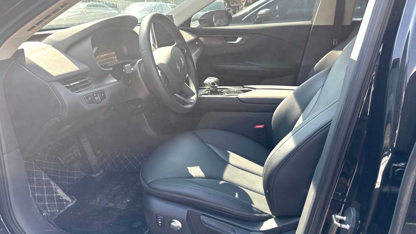Hong Qi 2022 E-QM5 NetEase Charging T3 Edition 5-seater
