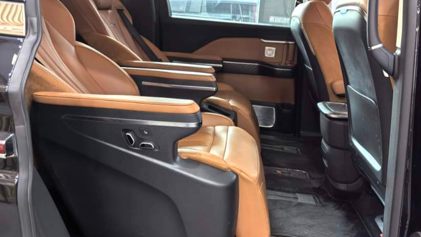 Hong Qi 2024 HQ9 2.0T 4WD Business Edition