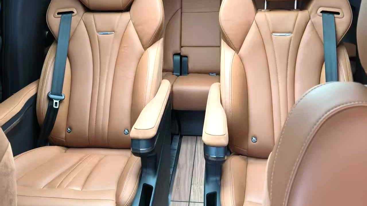 Hong Qi 2023 HQ9 2.0T Zhilian Qiyue Edition