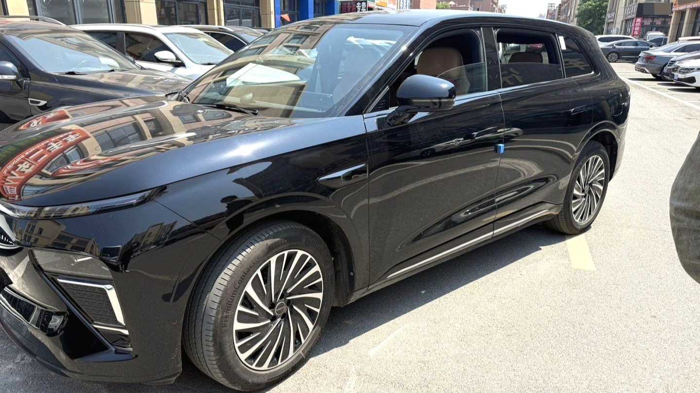 EXEED 2025 STERRA ET Extended range 240 Pro four-wheel drive high-speed assisted driv