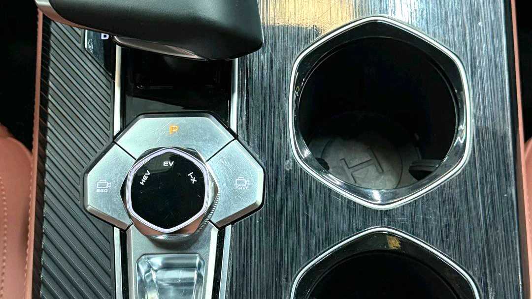 Changan 2023 UNI-K iDD‌ Smart iDD 1.5T 135km Intelligent Enjoyment Model